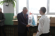 Mikołajkowe prezenty dla dzieci z Bezmiechowej